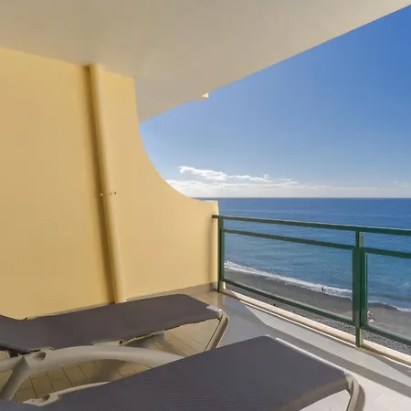 Appartamento Honey On The Beach With Pool Funchal (Madeira)
